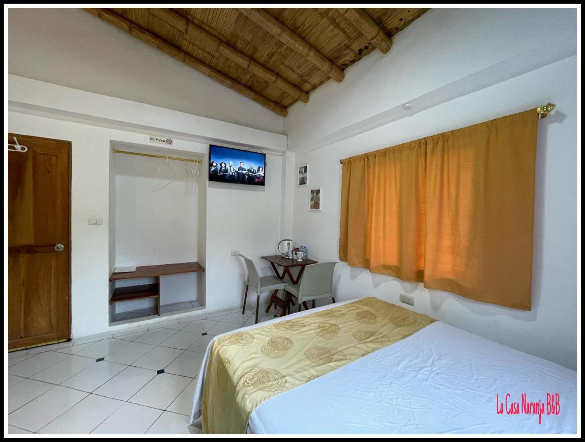La Casa Naranja Bed And Breakfast Олон Экстерьер фото