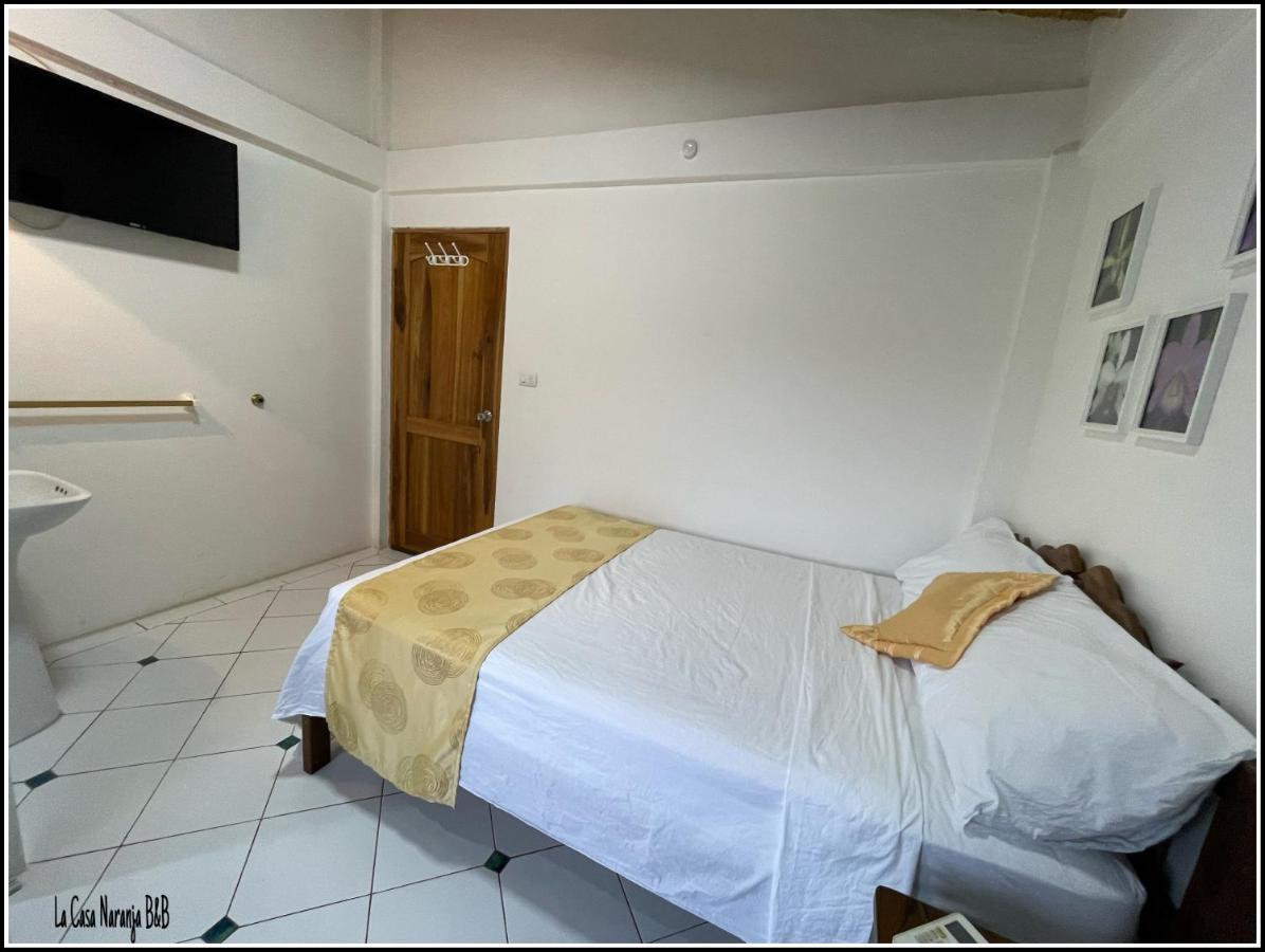 La Casa Naranja Bed And Breakfast Олон Экстерьер фото