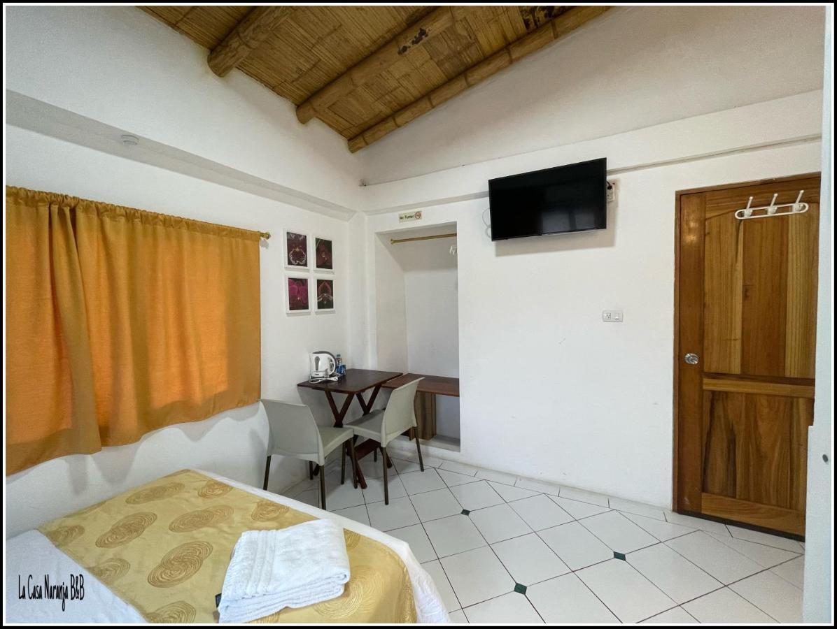 La Casa Naranja Bed And Breakfast Олон Экстерьер фото