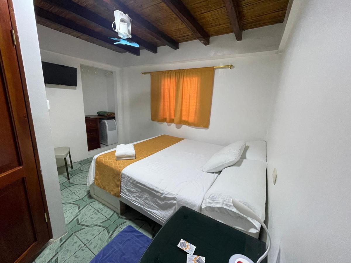La Casa Naranja Bed And Breakfast Олон Экстерьер фото