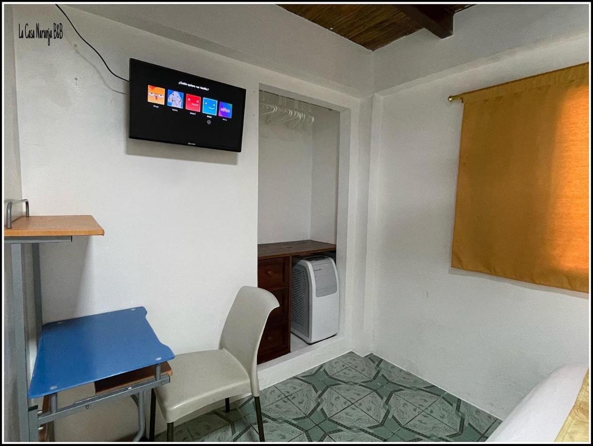 La Casa Naranja Bed And Breakfast Олон Экстерьер фото