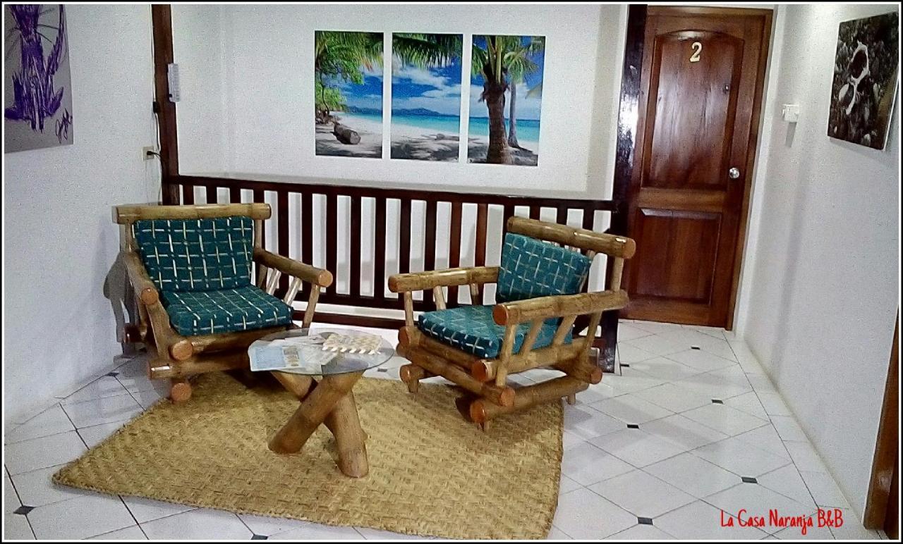La Casa Naranja Bed And Breakfast Олон Экстерьер фото