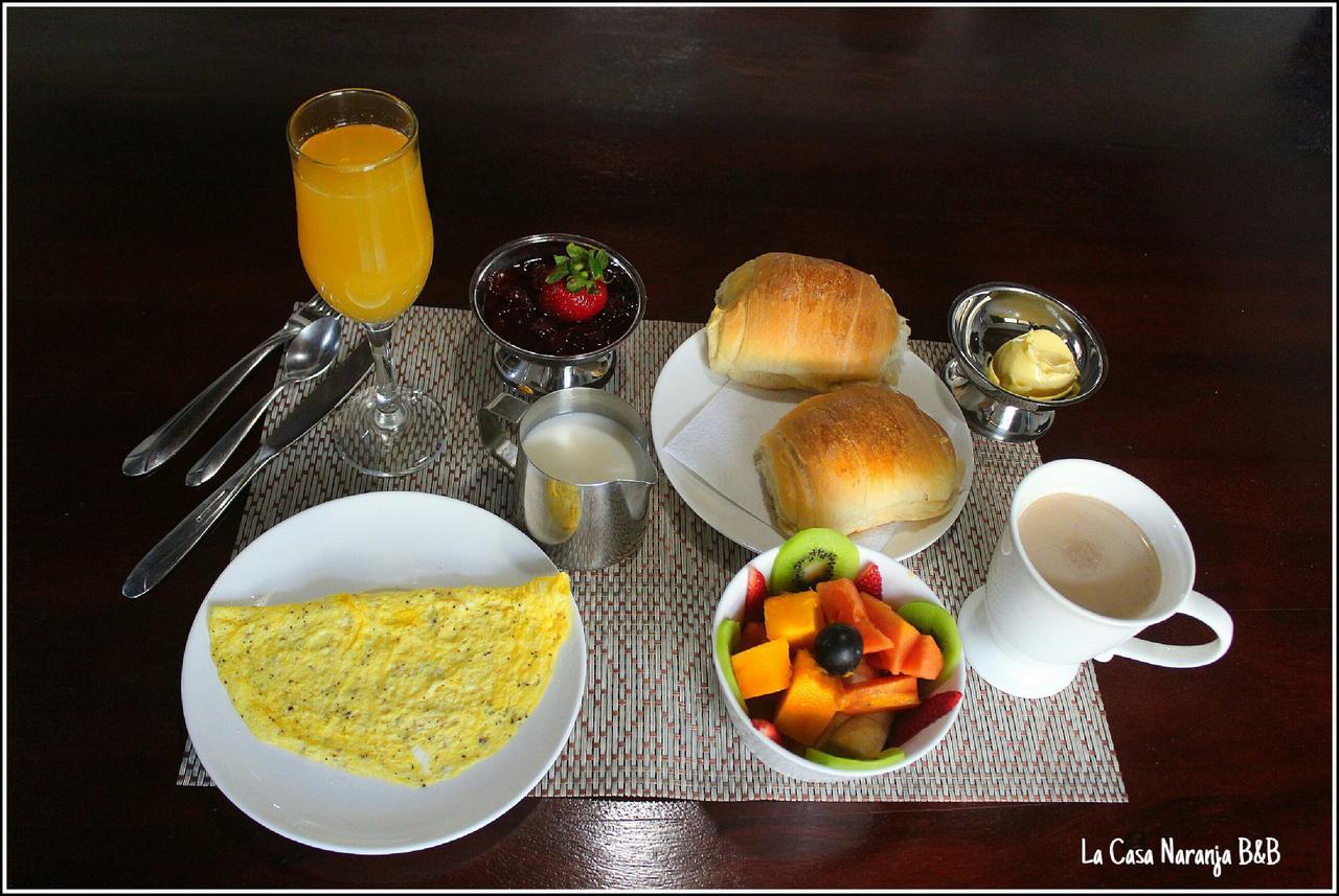 La Casa Naranja Bed And Breakfast Олон Экстерьер фото